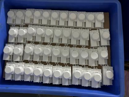 Connected round sensor units operating on a multi-tier factory rack